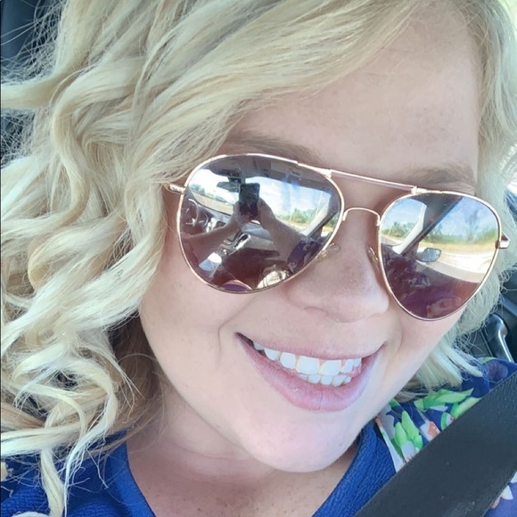 Meet your Posher, Kim - Picture 1 of 1